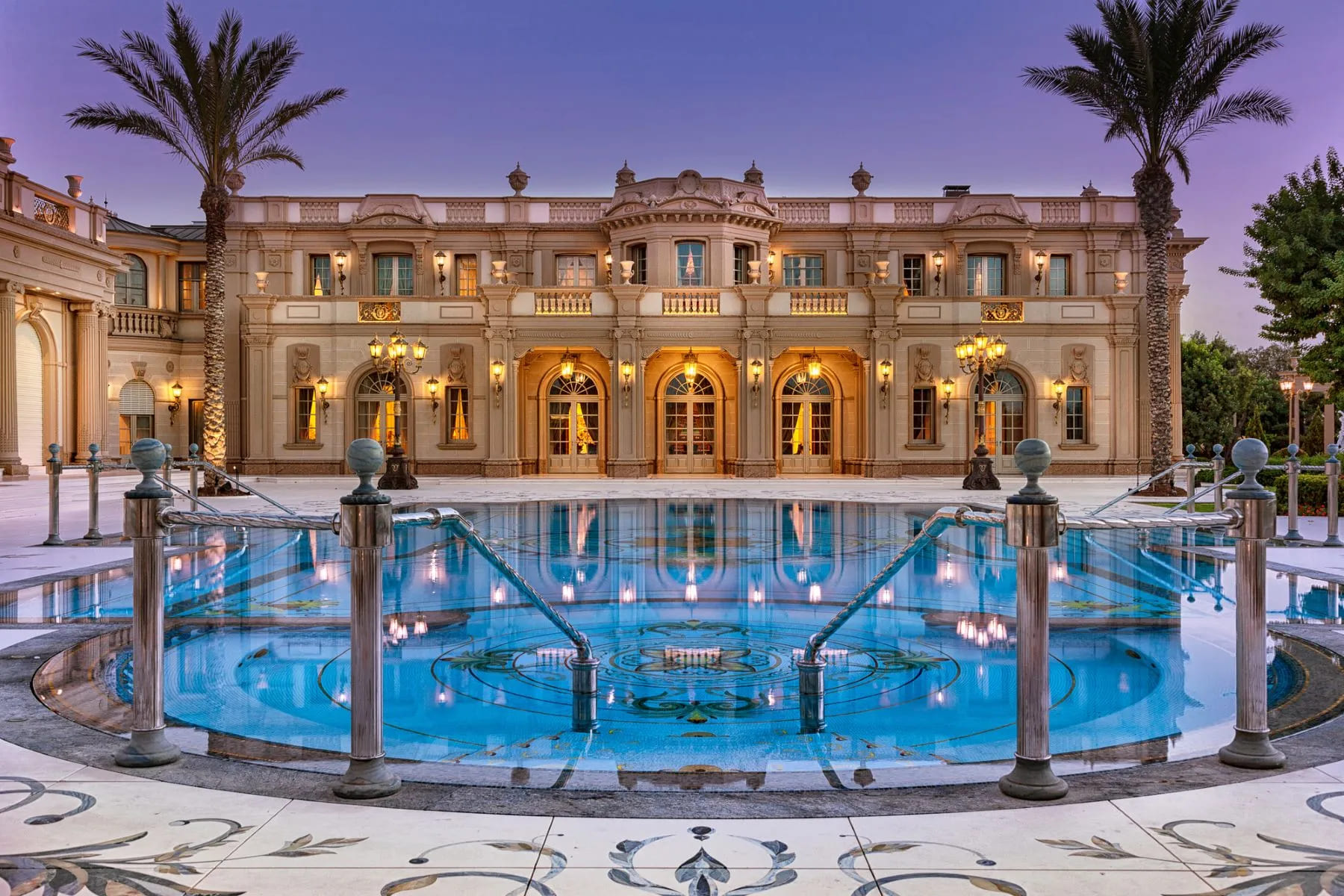 Mansions for Sale in Jumeirah Islands